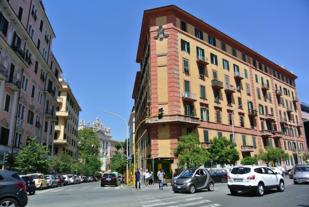 Beautiful Apartment In San Giovanni Close To Colosseo Rom Exterior foto