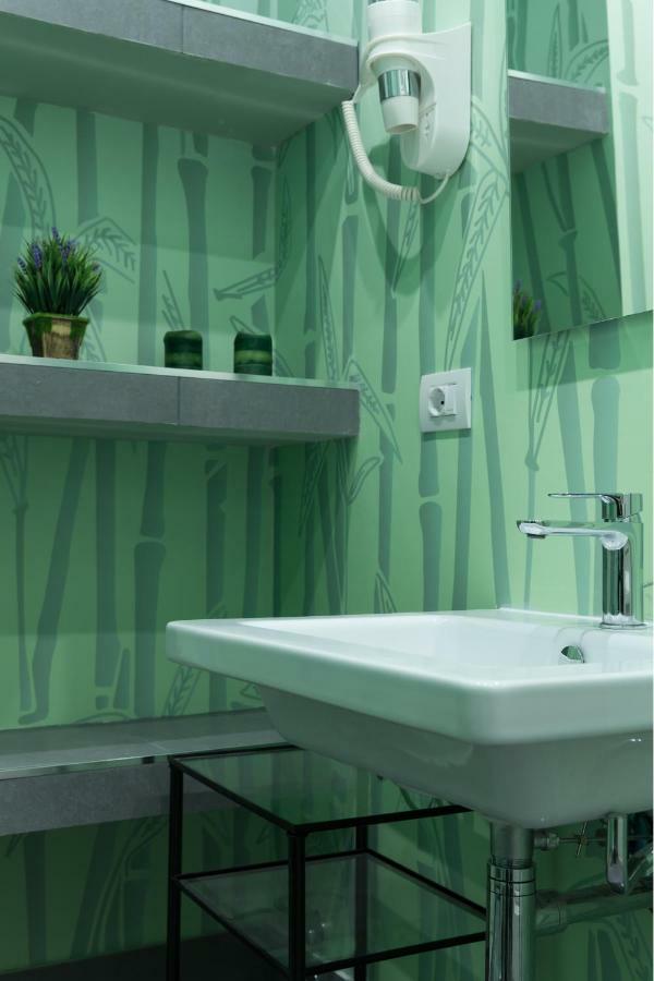 Beautiful Apartment In San Giovanni Close To Colosseo Rom Exterior foto